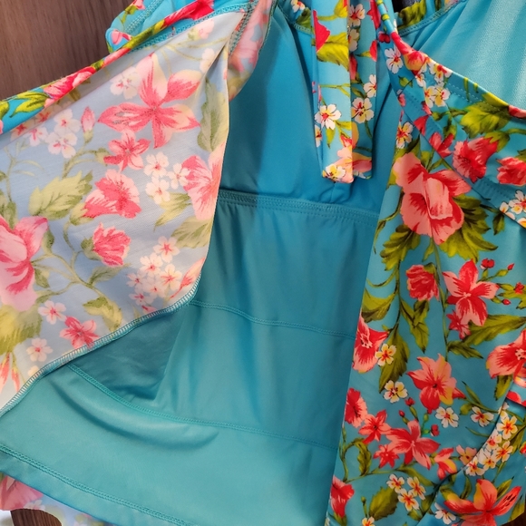Catalina Floral Swim Layer Halter Top - Picture 3 of 5